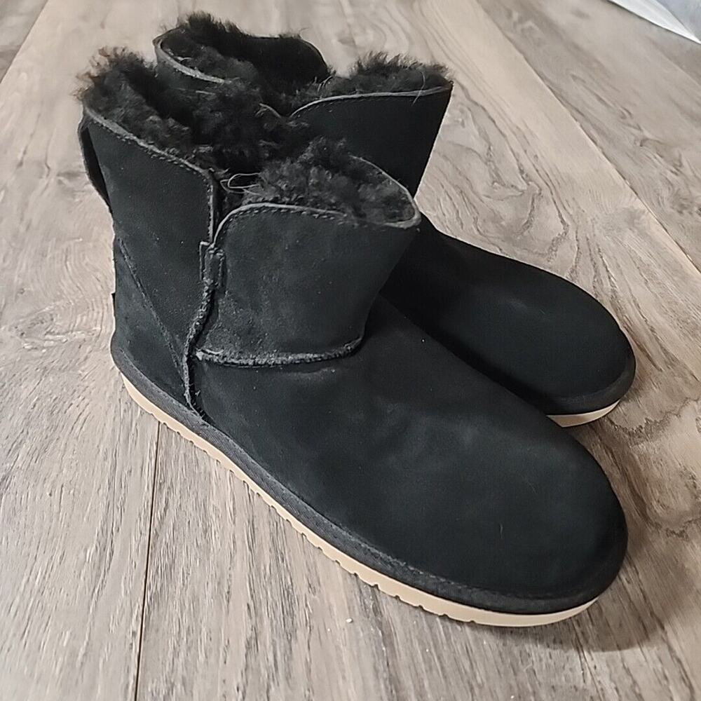 Koolaburra by UGG Women's Koola Short Fashion Women's Boot Black US 9